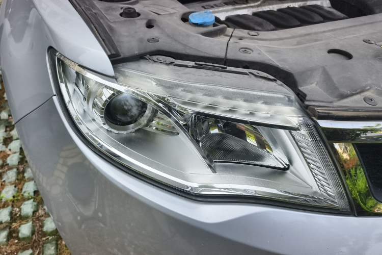 Used Geely Auto Emgrand X7 Sport 2016 1.8TD Automatic ZhiShang Model