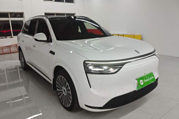 Used Hima AITO M8 2025 Extended-Range Ultra Version 53.4 kWh 6-Seater Edition
