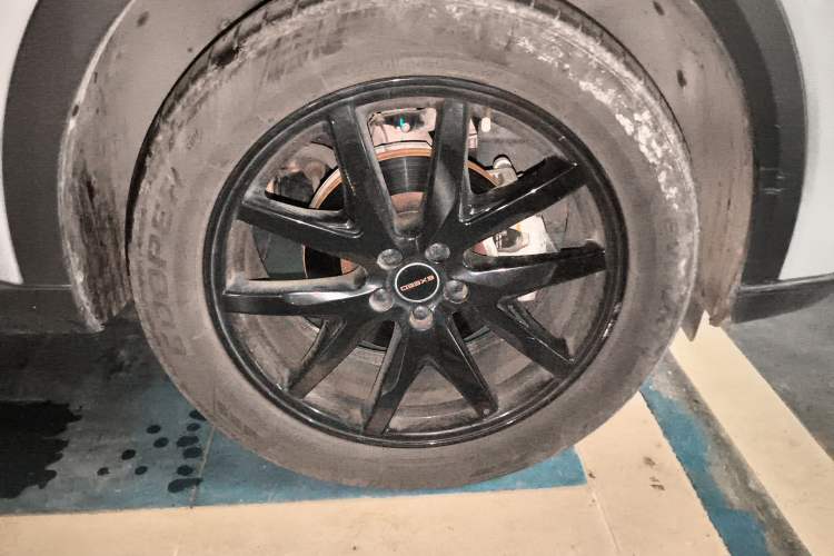 Used EXEED Stellar 2023 400T Two-Wheel Drive Comfort Edition Right Front Wheel Hub