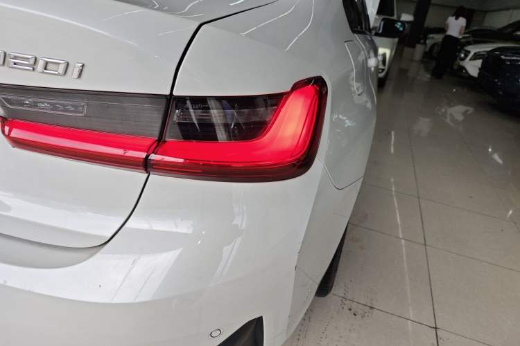 Used BMW 3 Series 2020 320i Sport Package
