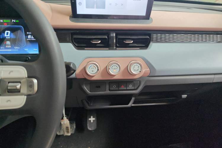 Used Chery QQ Ice Cream 2025 205km Qi Energy Version