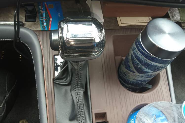 Used Toyota Sienna 2026 Model 2.5L Dual-Engine Two-Wheel-Drive Comfort Edition