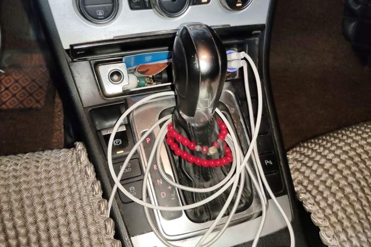 Used Volkswagen Magotan 2012 Revised 1.8TSI Luxury Version Gear Lever