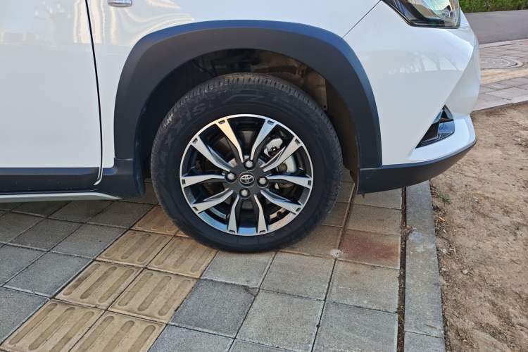 Used Toyota YARiS L Zhi Xuan 2022 X-Trail 1.5L CVT Luxury PLUS Edition