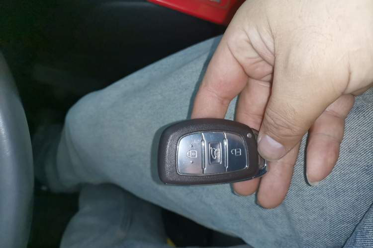 Used Hyundai Tucson 2018 1.6T Dual-Clutch Two-Wheel Drive 15th Anniversary Special Edition Vehicle Key