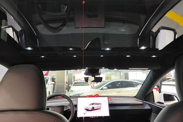 Used Tesla Model Y 2026 Rear-Drive Model
