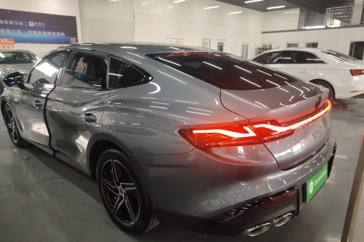 Used MG 7 2023 1.5T DCT Luxurious Supreme Edition