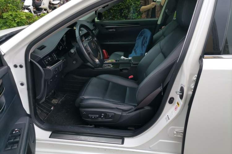 Used Lexus ES 2013 250 Elite Edition