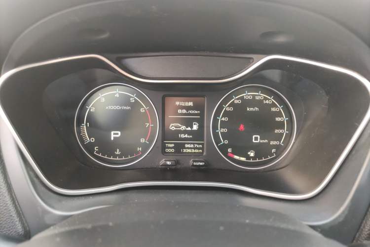 Used Geely Auto Vision X6 2016 1.3T CVT Flagship Model
