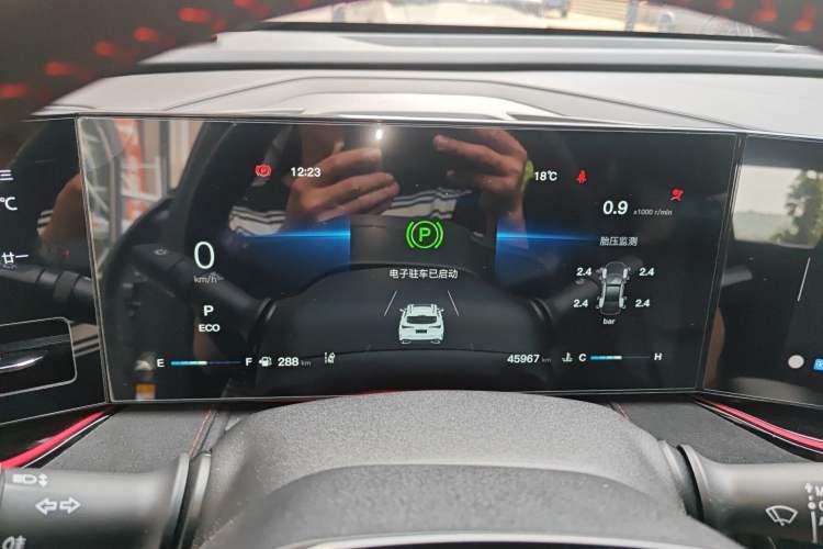 Used CHANGAN OSHAN X5 PLUS 2023 1.5T DCT Excellence Edition Instrument Cluster