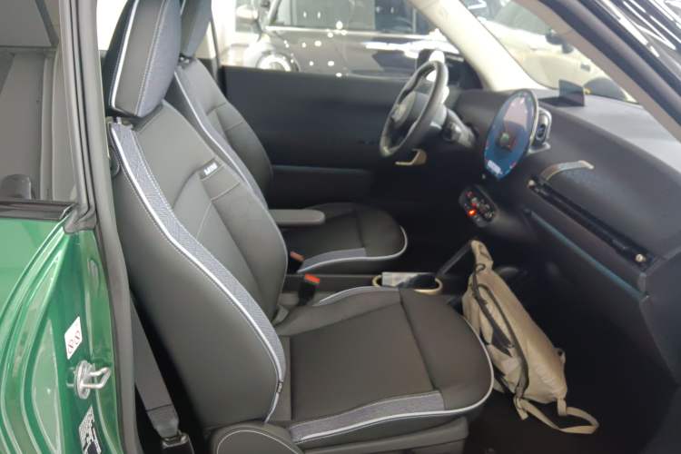 Used MINI Electric COOPER 2024 452km COOPER SE Artist
