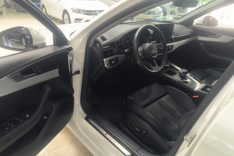 Used Audi A4L 2022 40 TFSI Fashion Dynamic Model Driver Seat