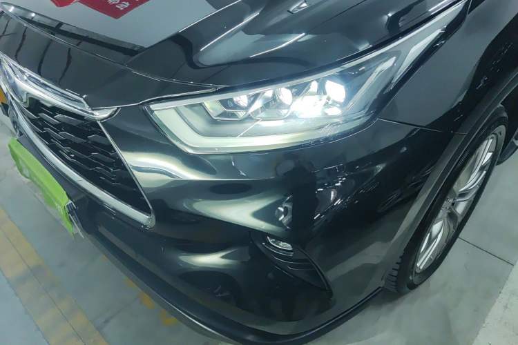 Used Toyota Highlander 2022 Dual-Engine 2.5L Four-Wheel Drive Supreme Edition 7-Seater Left Front Headlight