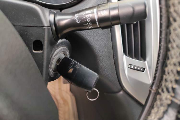 Used JMC Yuhu 7 2016 2.4T Two-Wheel Drive Luxury Edition JX4D24