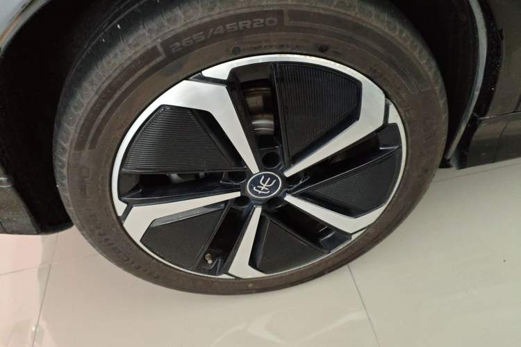 Used BYD Song L EV 2025 Intelligent Driving Version 662 km LiDAR Excellence Edition