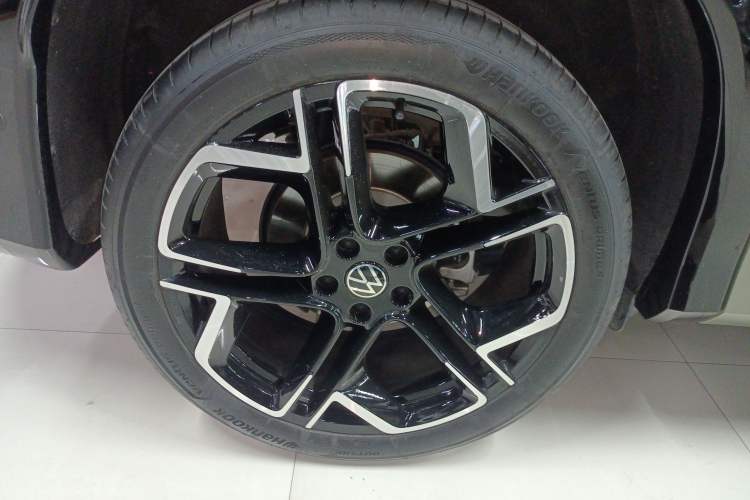 Used Volkswagen Tayron 2025 Tiguan L 380TSI 4Motion Luxury Easy Package
