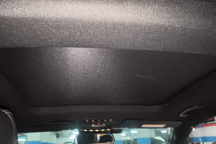 Used Mercedes-Benz GLC 2018 GLC 260 4MATIC Luxury Model
