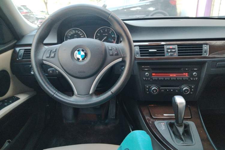 Used BMW 3 Series 2011 325i Sport Edition
