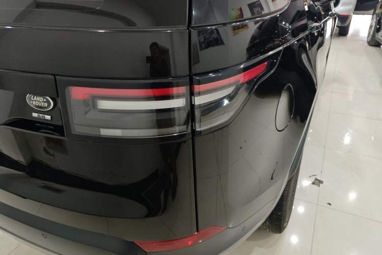 Used Land Rover Discovery 2019 3.0 SC V6 SE
