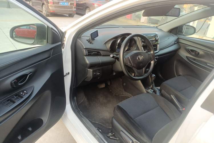 Used Toyota YARiS L  Zhi Xiang 2017 1.5E CVT Dynamic Edition