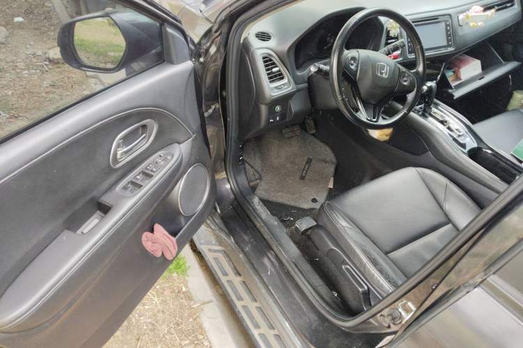 Used Honda Vezel 2015 1.8L CVT Four-Wheel Drive Flagship Model