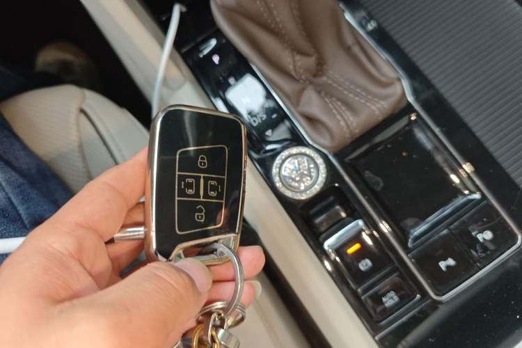 Used Volkswagen Viloran 2020 380TSI Prestige Edition
