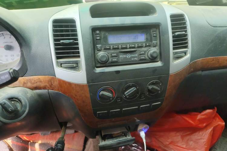 Used Golden Dragon Hiace 