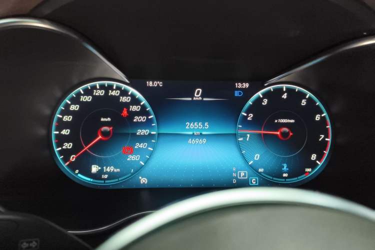 Used Mercedes-Benz GLC 2021 GLC 260 L 4MATIC Luxury Model Instrument Cluster