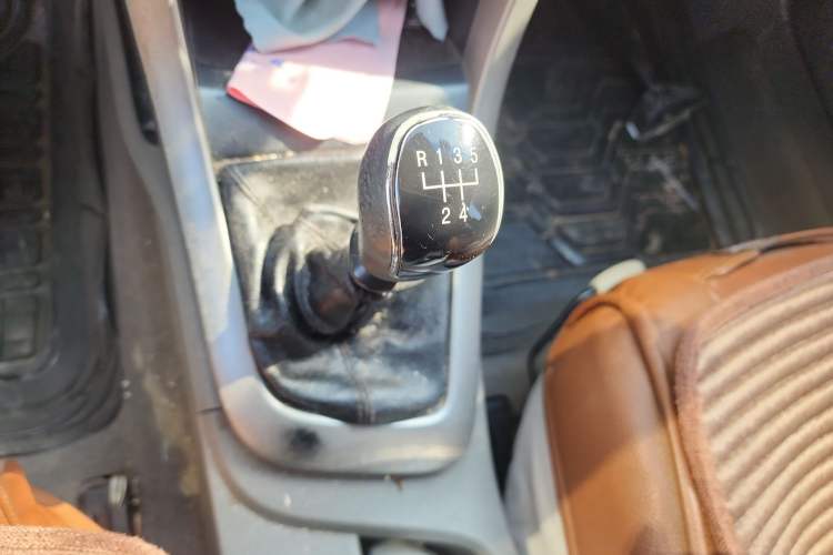 Used Baojun 630 2011 1.5L manual Comfort trim level