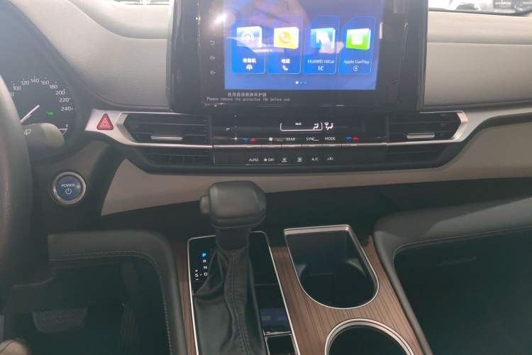 Used Toyota SIENNA 2023 2.5L Hybrid Comfort Edition Audio And AC Panel