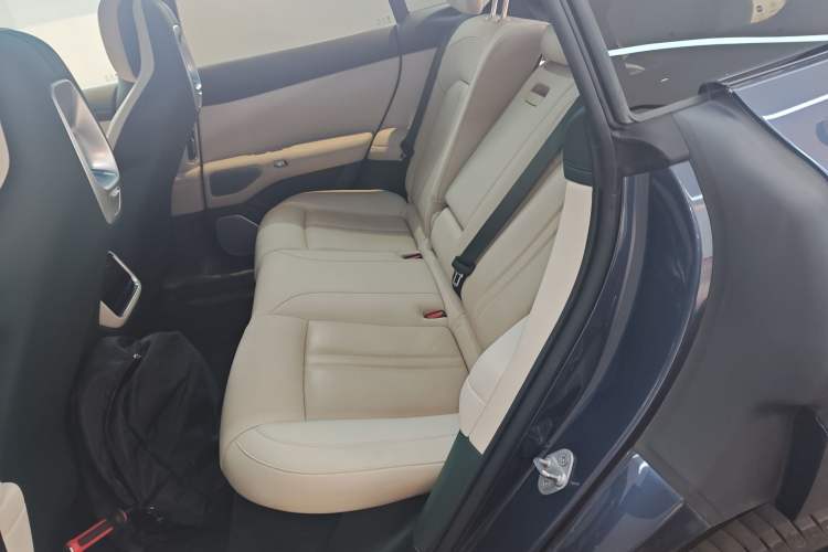 Used Xiaomi Auto YU7 2025 Ultra-Long Range High-Performance All-Wheel-Drive Max Edition