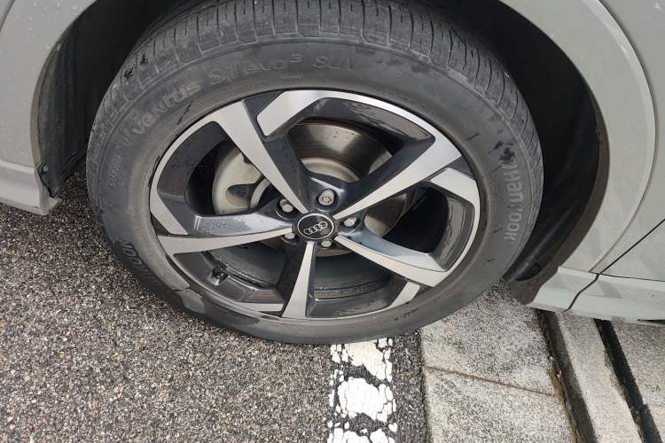 Used Audi Q3 2024 45 TFSI quattro Fashion Dynamic Edition Launch Special Edition Left Front Wheel Hub