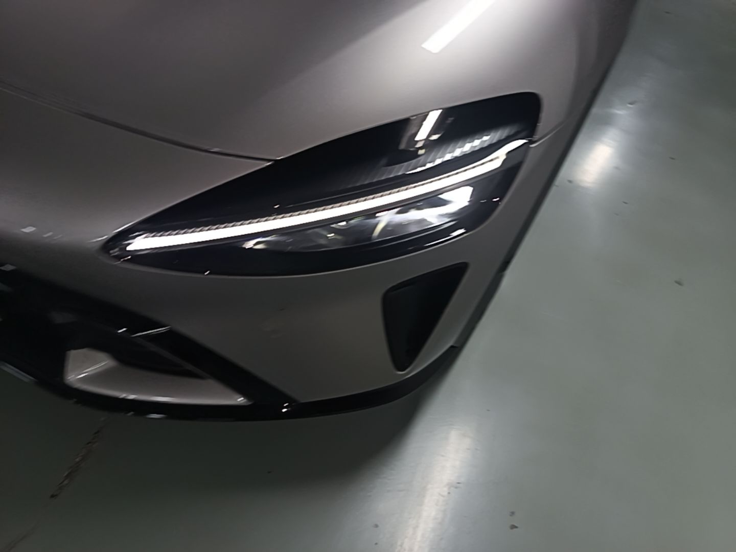 Xiaomi Auto YU7 2025 Ultra-Long Range High-Performance All-Wheel-Drive Max Edition — снимка 8