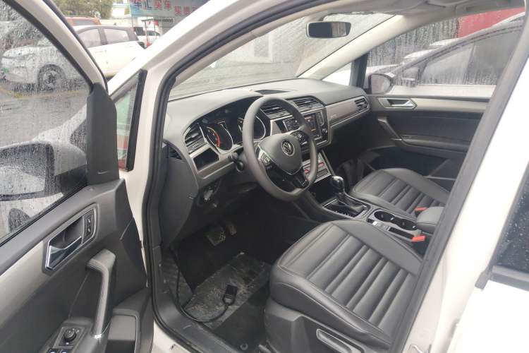 Used Volkswagen Touran 2021 Touran L 280TSI DSG Comfort Edition 7 Seats