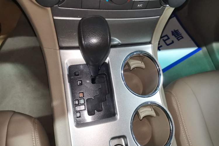 Used Toyota Highlander 2012 2.7L 2WD 5-Seater Elite Edition Gear Lever