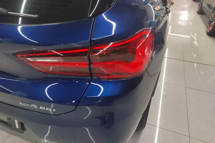 Used BMW X2 2019 sDrive25i Luxury Model with M Off-Road Package China VI Emission Standard
