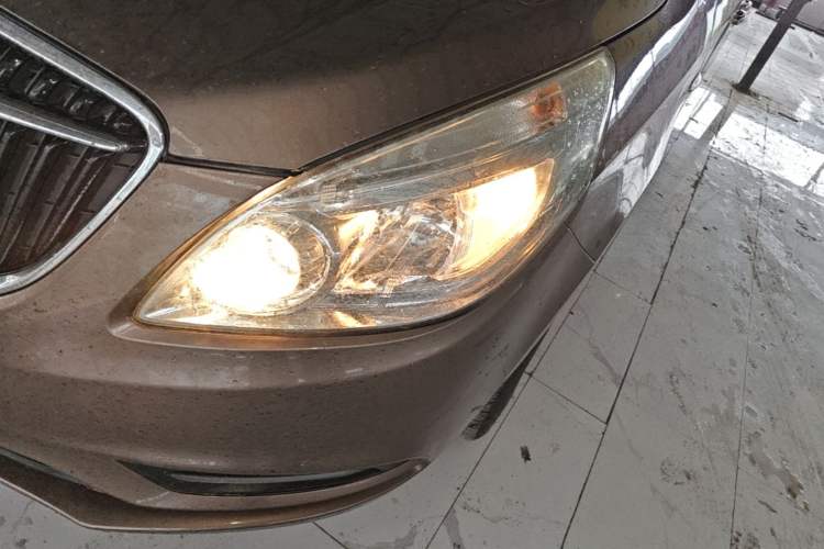 Used Buick GL8 2018 28T Luxury Model China VI Standard
