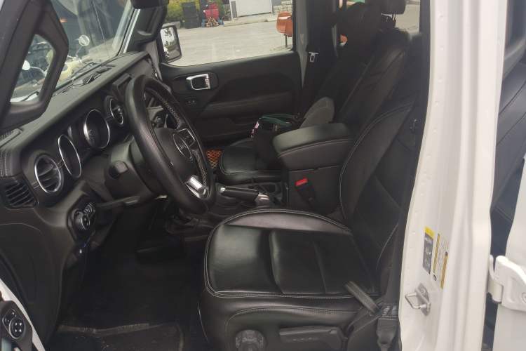 Used Jeep Wrangler New Energy 2021 Four-Door 2.0T 4xe Sahara First Edition