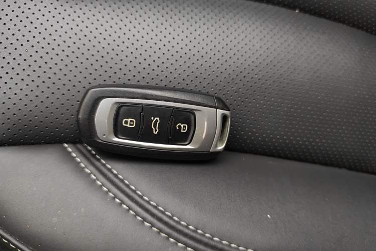 Used Geely Auto Emgrand GT New Energy 2018 1.5T PHEV Yao Ling Edition
