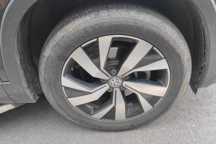 Used Volkswagen Tayron 2019 330TSI Two-Wheel-Drive Luxury Version China V Emission Standard
