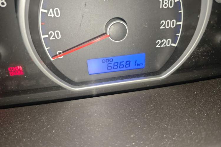 Used Hyundai Celesta 2011 1.6L Manual Comfort Edition
