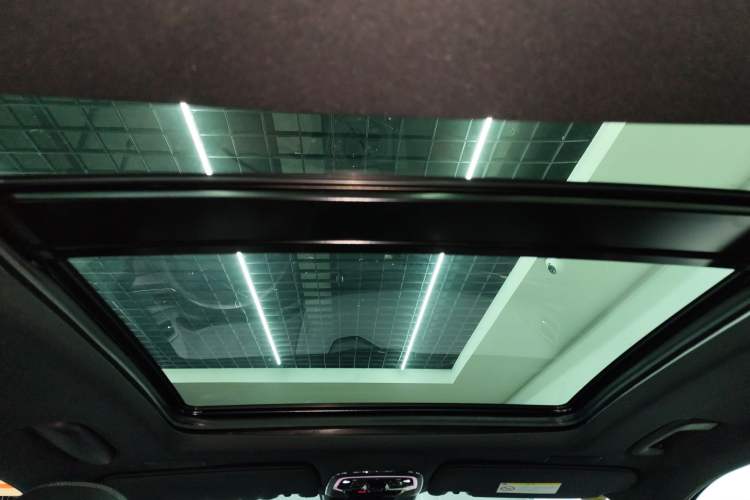 Used Lynk & Co 01 EM-P 2021 1.5TD PHEV Halo Headliner