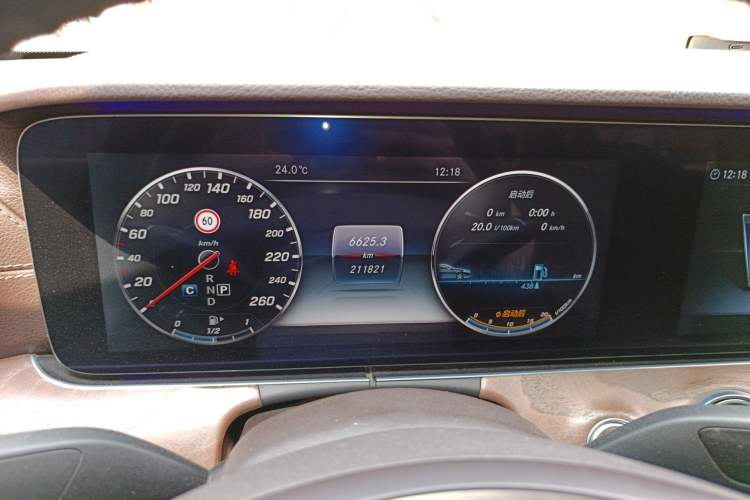 Used Mercedes-Benz E-Class 2016 E 300 L Stylish Model Instrument Cluster