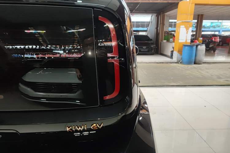 Used Baojun KiWi EV 2021 Artist Model Ternary Lithium
