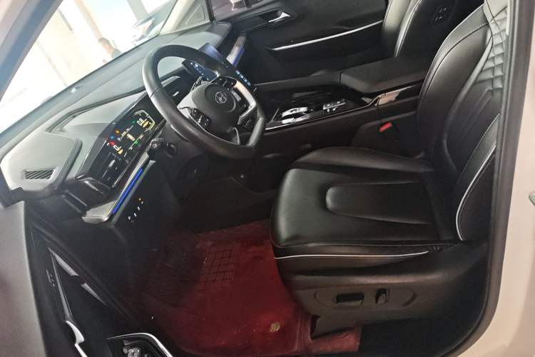 Used Hyundai Custo 2021 380TGDi Smart Luxury Premium LUX Left Front Seat