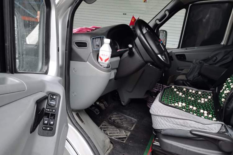 Used Foton Scenic G5 2021 2.0T Diesel Commercial Version 7-Seater Multi-Purpose Passenger Vehicle 4F20TC3
