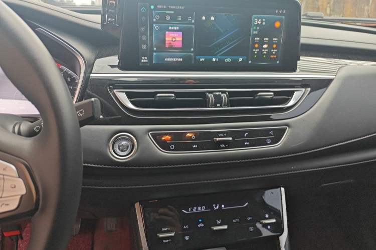 Used Changan CS75 2022 Blue Whale Edition 1.5T DCT Luxury Model
