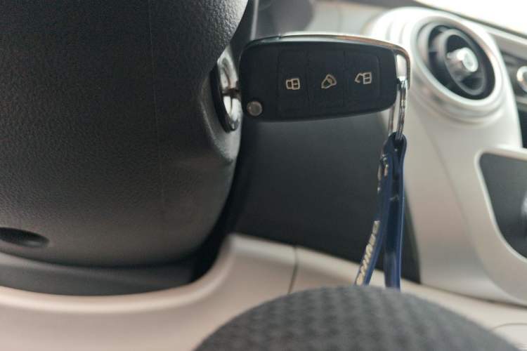 Used JAC Refine M3 2019 Creator Edition 1.8L Luxury Model Vehicle Key