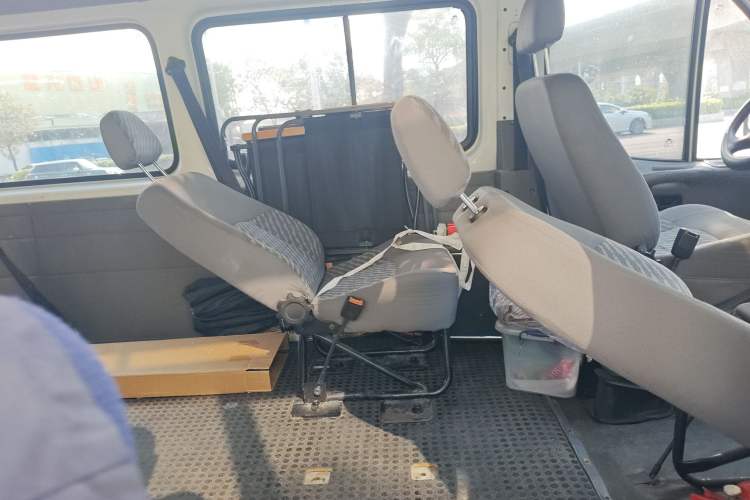 Used Ford Classic Transit 2015 2.8T Diesel Multi-Function Long-Wheelbase 6-Seater Mid-Roof JX493ZLQ4