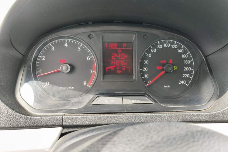 Used Volkswagen Jetta 2013 1.6L Automatic Comfort Model Odometer Close Up